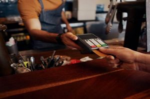 customer-paying-with-credit-card